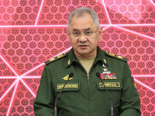 Полиция начала штурм лавры — выгоняют последних истинных монахов