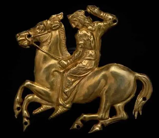 Скифы никуда не исчезли, а просто стали именоваться русами