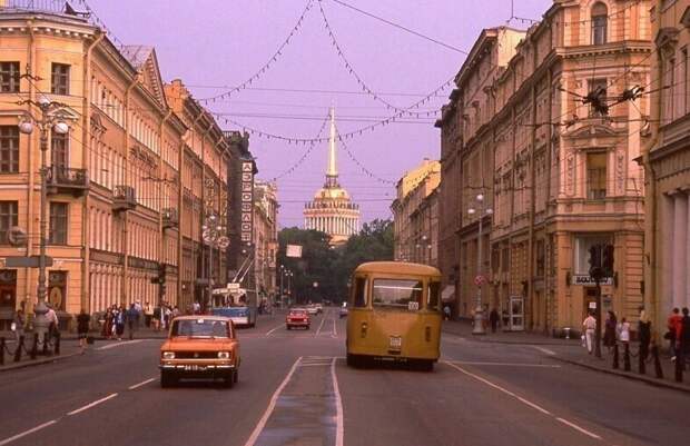 Как жилось в СССР в далеких 80-х Как жилось в СССР в далеких 80-х
