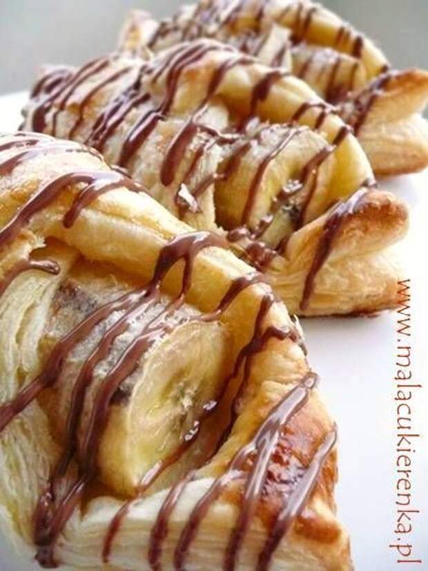 Bananas in Puff Pastry with Chocolate  Oh Hello!!!!!: 