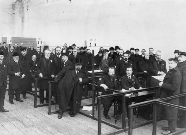 20 марта 1906. Выборы выборщиков в Первую Государственную думу в зале Соляного городка 20 марта 1906. Выборы выборщиков в Первую Государственную думу в зале Соляного городка