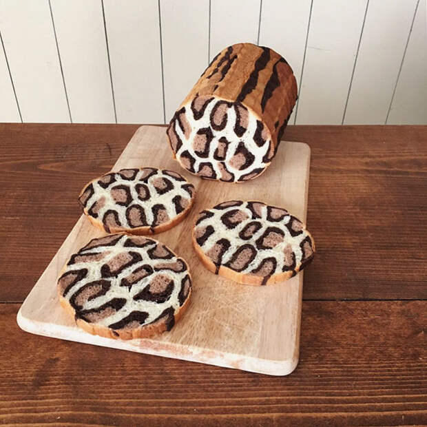 Illustrations Inside Loaves Of Bread