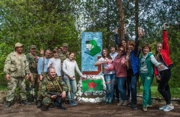 Олесия Романова, страйкболисты, самооборона и детские коллективы провели военно-спортивный праздник ко Дню Победы.