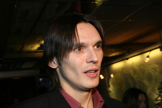 Развод и крах карьеры: куда пропал Влад Сташевский