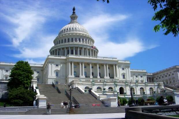В конгрессе США призвали Зеленского перестать играть в политику