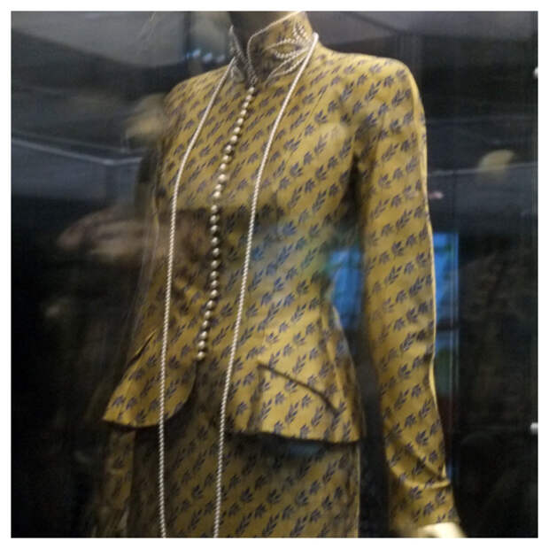 Jacket-Society-MET-Exhibit-China-Through-The-Looking-Glass (10)