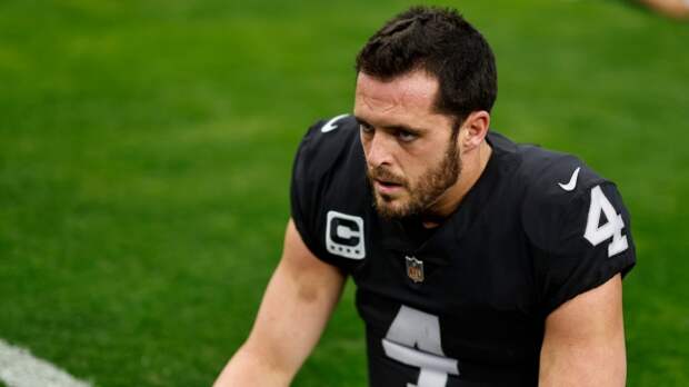 Raiders QB Derek Carr