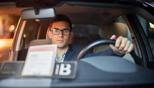 Штраф до 2000 рублей за СТС при смене адреса