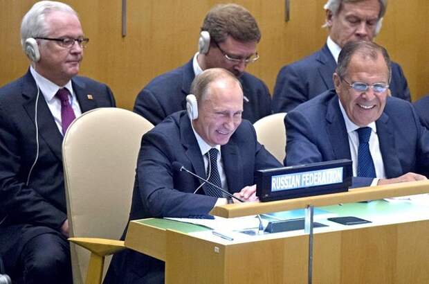Жаль там Путина не было.