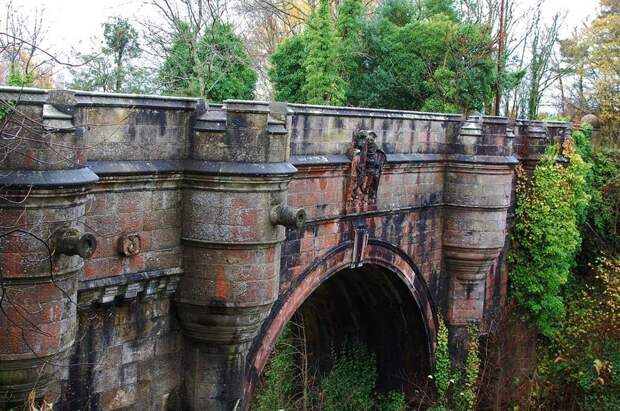 Мост Овертауна (Overtoun Bridge): Мост собак-самоубийц?