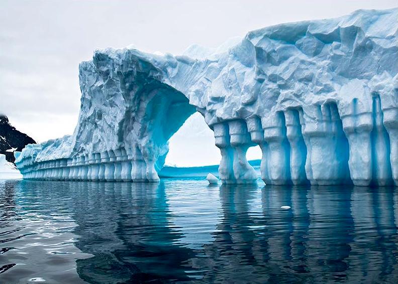 Колизей айсбергов, Pleneau Bay, Антарктика