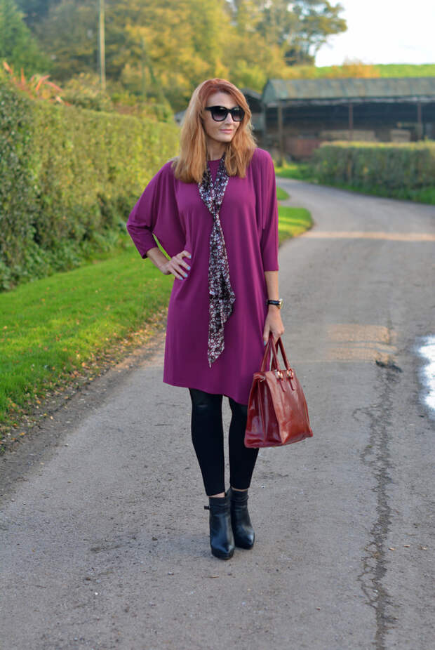 Magenta cocoon dress, leather leggings, red tote | Not Dressed As Lamb