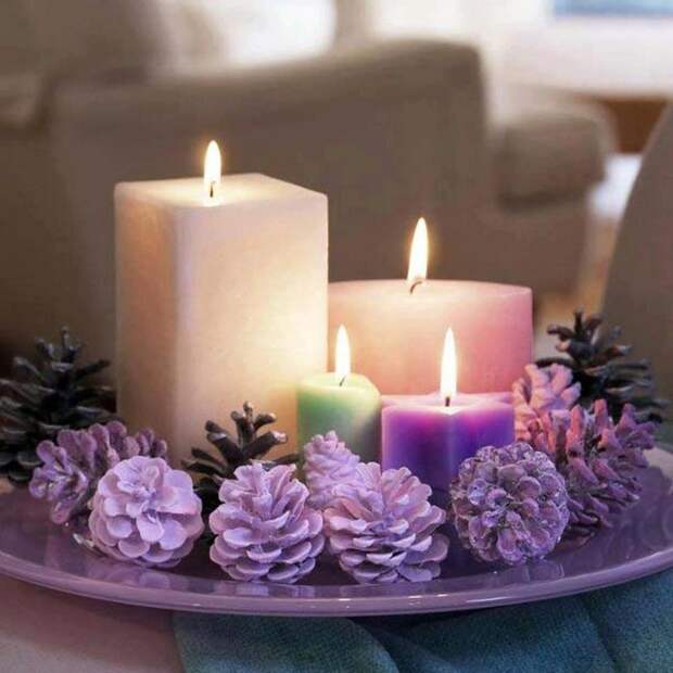 Свечи - настоящее украшение новогоднего стола