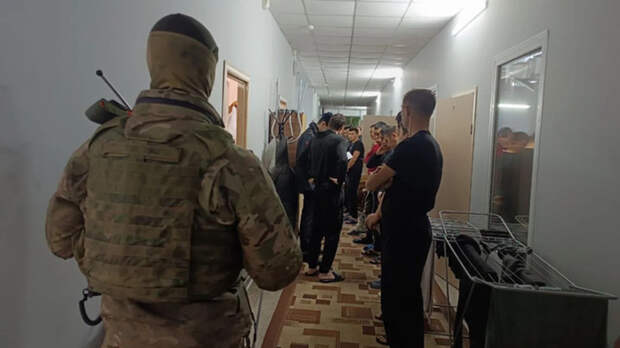 Около двух десятков нелегальных мигрантов выдворили из Алтайского края