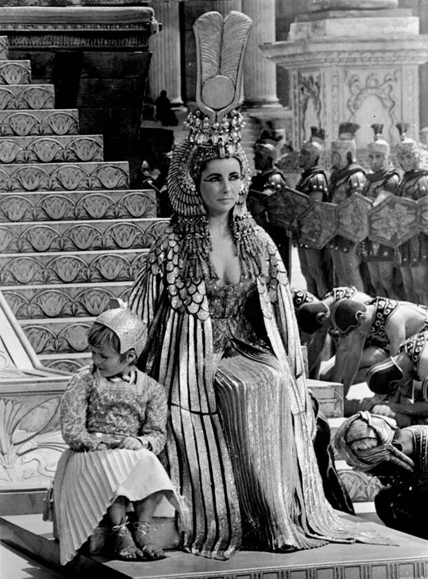 Элизабет Тейлор (Elizabeth Taylor) на съемках фильма «Клеопатра» (Cleopatra) (1963), фото 21