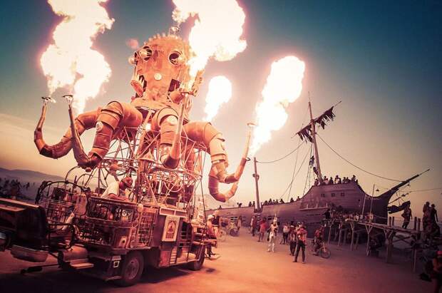 unique-festivals-around-the-world-burning-man-nevada-trey-ratcliff-21