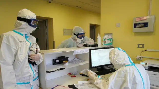 Минтруд: выплаты медикам в новогодние выходные будут осуществляться по двойному тарифу