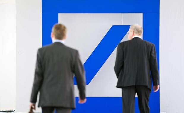 Санкции ударили по Западу: Deutsche Bank оштрафован в России на сотни миллионов евро.