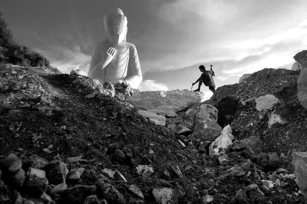 Рождение Статуи. Работа скульптора в Мьянме