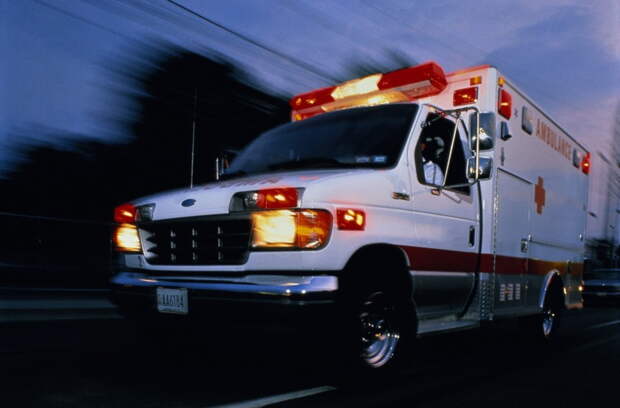 AMBULANCE09