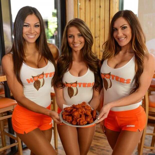Девушки "Hooters" (28 фото)
