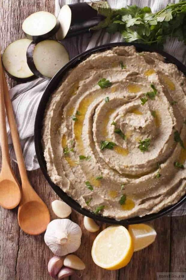 Ароматная и сытная баклажанная закуска Бабагануш