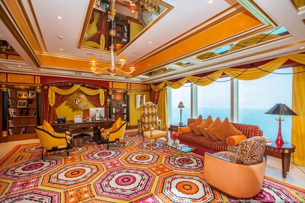 BurjAlArab47 Золото для шейхов и олигархов: самый дорогой номер в семизвездочном отеле Burj Al Arab