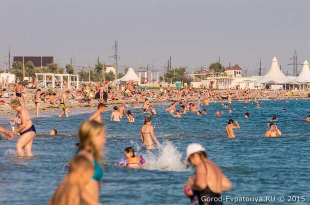 Ситуация на пляжах в Крыму, Евпатория, июль 2015 Ситуация на пляжах в Крыму, Евпатория, июль 2015