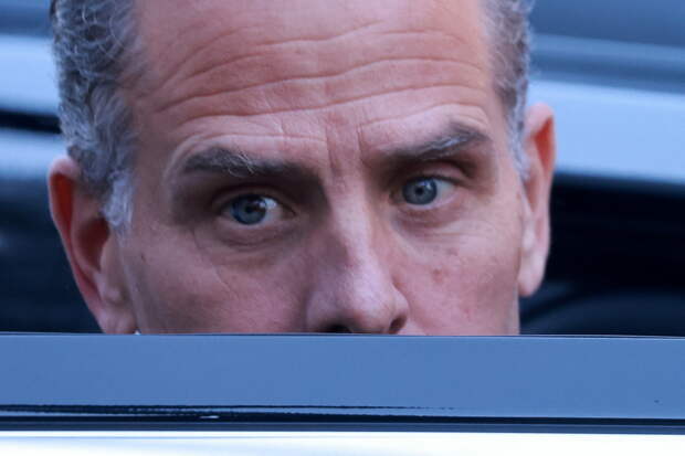 Стало известно о долгах сына Байдена