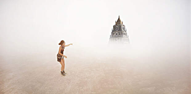 Наполненные сюрреализмом фотографии с Burning Man 2015
