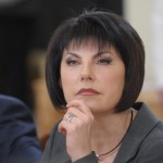 1016433 18.01.2012 18 января 2012. Главный редактор информационной службы НТВ Татьяна Миткова во время встречи председателя правительства России Владимира Путина с руководителями и главными редакторами российских телекомпаний и печатных СМИ в резиденции Ново-Огарево. Алексей Никольский/РИА Новости