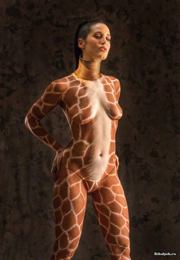 похожа на жирафа
