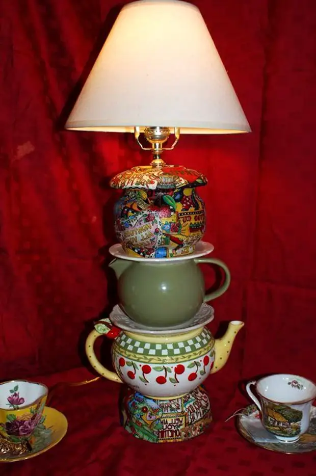 Лампа самовар. Светильники из чайных чашек. Светильник из самовара. Светильник из чайника. Настольная лампа из чашек.
