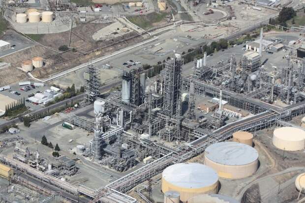 В Киеве объяснили, как российская нефть попадает на Украину В Киеве объяснили, как российская нефть попадает на Украину