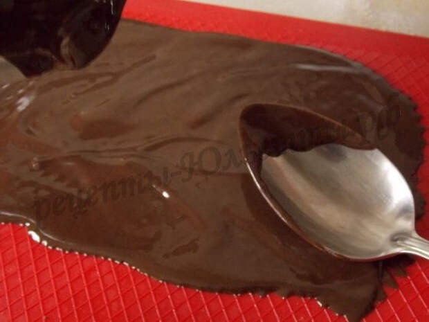 намажем шоколад на силиконовый коврик