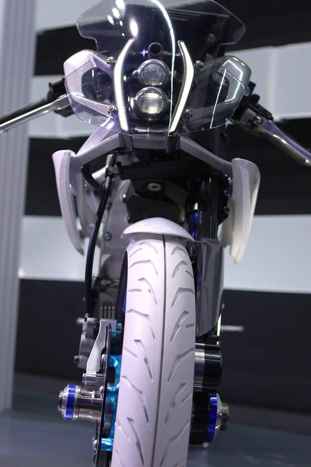 Теперь мотоциклы и с передним приводом Yamaha PES2, авто, концептмото, мото -техника, электробайк, ямаха