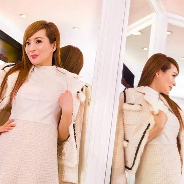 this-50-year-old-model-proves-that-you-can-stop-time-artnaz-com-10