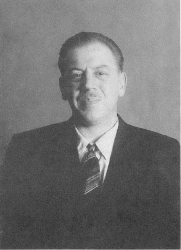 Зек Василий Васильев перед выходом из Владимирской тюрьмы, 1961 год. Последний снимок Василия Сталина