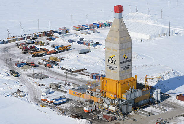 2607497 16.04.2015 Вид на буровую установку &quot;Арктика&quot; на Южно-Тамбейском газовом месторождении в Ямало-Ненецком автономном округе. Михаил Воскресенский/РИА Новости