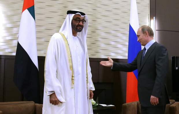 Наследный принц Абу-Даби Мухаммед Аль Нахайян и президент РФ Владимир Путин