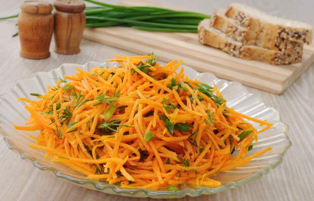Этот рецепт французского салата из моркови прост и свеж! Я уверен, что почти в каждой российской семье умеют или думают, что умеют готовить “морковь по-корейски” (о которой сами корейцы и не знают).-3