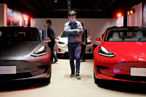 Католические инвесторы Tesla забеспокоились о народах России