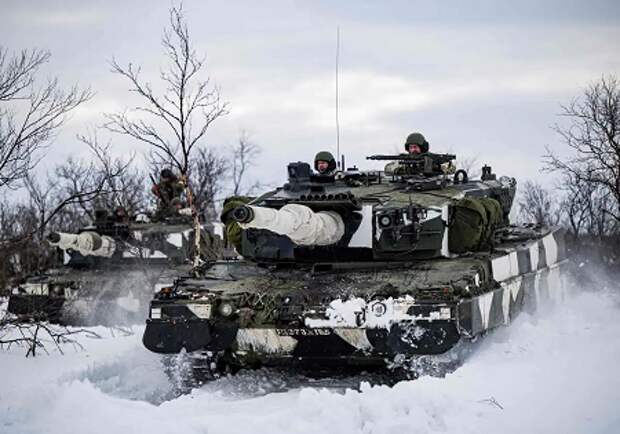 Танк Leopard 2 во время учений на шведско-финской границе. Источник. https://www.abc.es/internacional/rusos-manos-tecnologia-alemana-leopard-20240312124738-nt.html