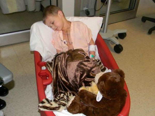 Папа этого мальчика выложил его фото в соцсетях в поисках поддержки поддержка, соц сети