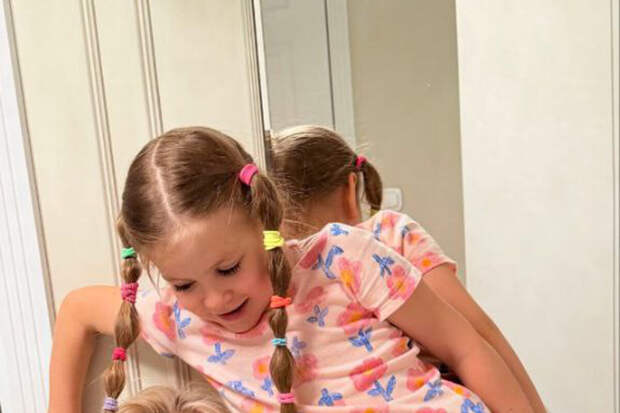 Телеведущая Лера Кудрявцева опубликовала редкое фото своей матери