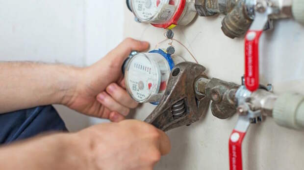 Переплата по нормативам: ФАС разберется, почему жителям приходят завышенные счета за воду