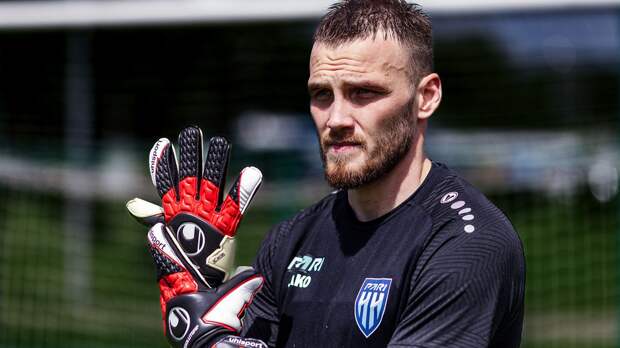 Вратарь «Пари НН» Медведев: «Неприятно смотреть в таблицу. Для меня будет серьезным успехом, ели избежим стыков»