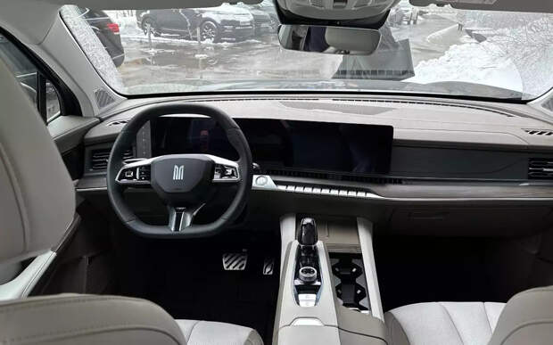 Кроссовер Москвич М90 — первые реальные изображения салона