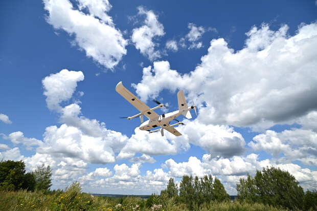 "Пора собирать манатки": В Эстонии началась паника из-за украинских дронов над Нарвой