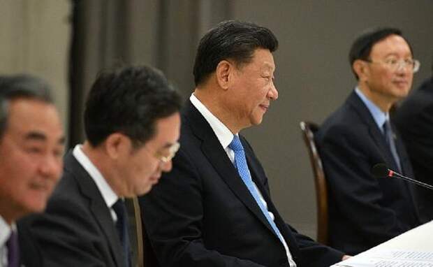 Си Цзиньпин: КНР за такую конференцию по Украине, которую одобрят Киев и Москва